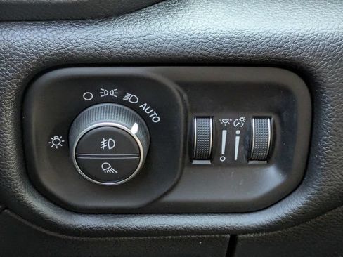 Used 2021 RAM 1500 Laramie RWD image 23