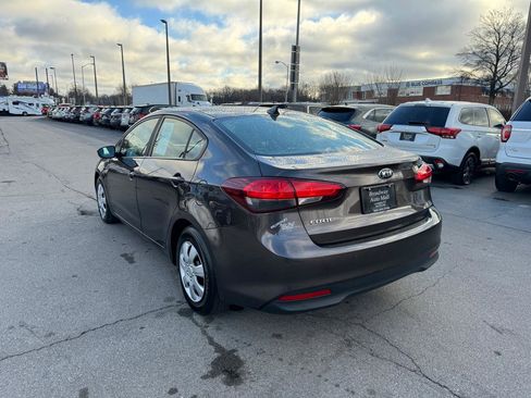 Used 2017 Kia Forte LX FWD image 5