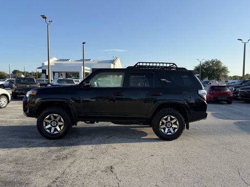 Used 2020 Toyota 4Runner TRD Off-Road Premium AWD/4WD image 7