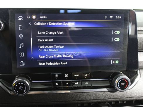 Used 2024 Chevrolet Colorado Trail Boss w/ Technology Package AWD/4WD image 31