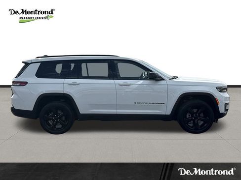 Used 2023 Jeep Grand Cherokee L Laredo image 4