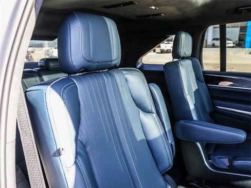 Used 2025 Cadillac Escalade IQ Sport 2 AWD/4WD image 41
