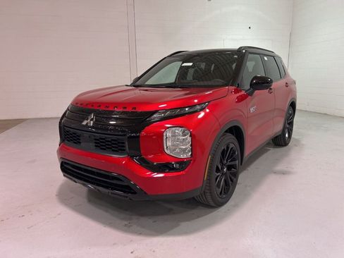 New 2025 Mitsubishi Outlander SEL Black Edition image 3