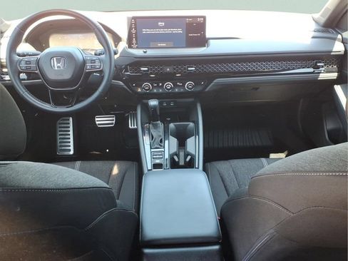 Used 2025 Honda Accord Sport image 19