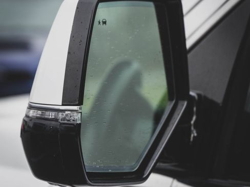 Used 2016 Cadillac Escalade ESV Luxury image 29