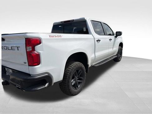 Used 2024 Chevrolet Silverado 1500 LT Trail Boss w/ Convenience Package II image 5