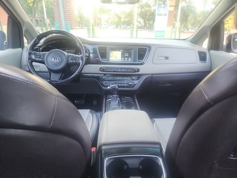 Used 2015 Kia Sedona SX Limited w/ SXL Technology Package image 33