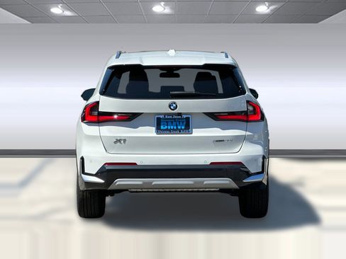 Used 2025 BMW X1 xDrive28i w/ Convenience Package AWD/4WD image 9