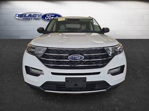 Used 2020 Ford Explorer XLT w/ Equipment Group 202A AWD/4WD image 10