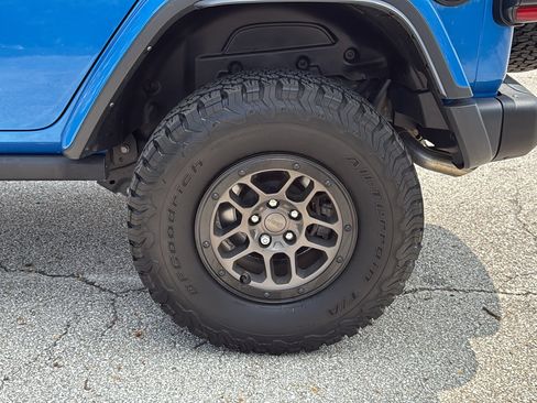 Used 2023 Jeep Wrangler Unlimited Rubicon 392 w/ Xtreme Recon 35" Tire Package AWD/4WD image 30