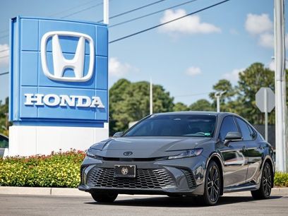 Used 2025 Toyota Camry SE