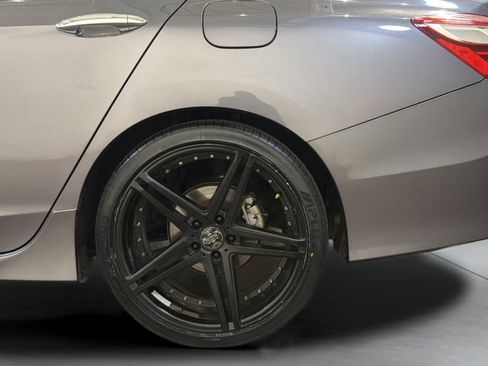 Used 2016 Honda Accord Sport image 17