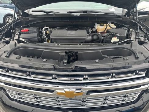 Used 2023 Chevrolet Tahoe Premier w/ Premium Package image 22