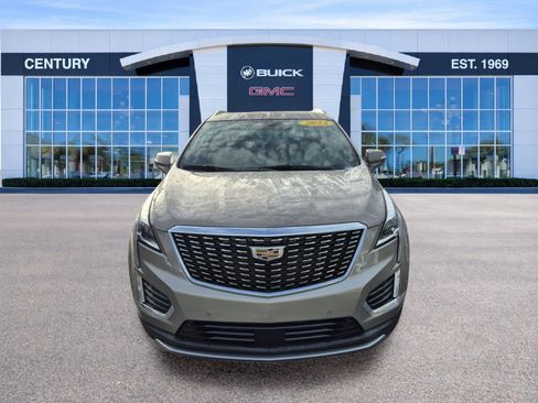 Used 2023 Cadillac XT5 Premium Luxury w/ Technology Package FWD image 2