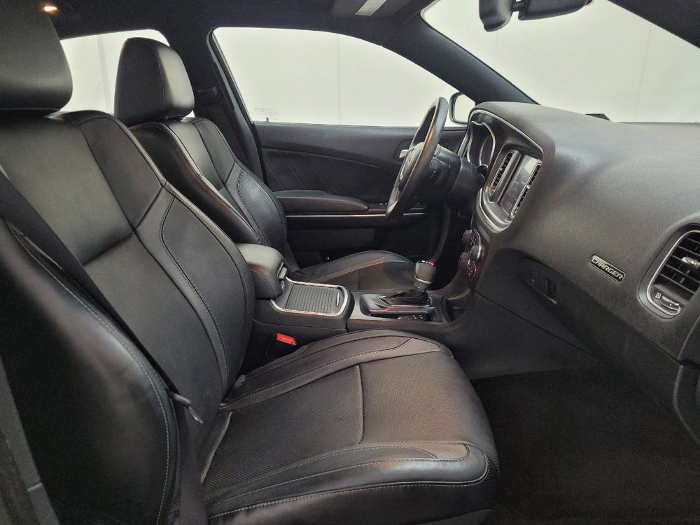 Used 2015 Dodge Charger SXT w/ AWD Plus Group image 21