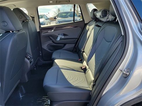 New 2026 Volkswagen Tiguan SE image 11