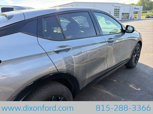 Used 2025 Buick Envista Sport Touring w/ Convenience I Package FWD image 7