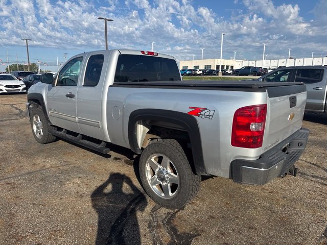 Used 2013 Chevrolet Silverado 2500 LT w/ Interior Plus Package AWD/4WD image 4