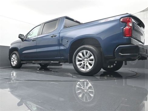 Used 2019 Chevrolet Silverado 1500 Custom w/ Custom Convenience Package image 21