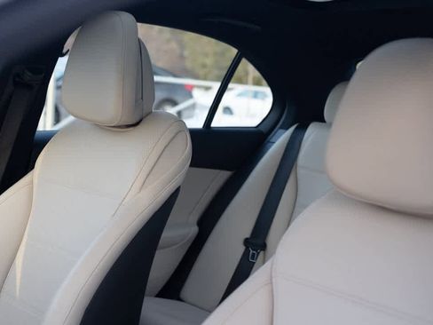 Used 2023 Mercedes-Benz C 300 4MATIC Sedan image 20