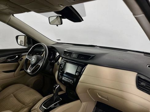 Used 2019 Nissan Rogue SV FWD image 34