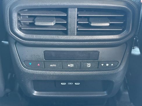 Certified 2025 Honda Pilot EX-L image 16