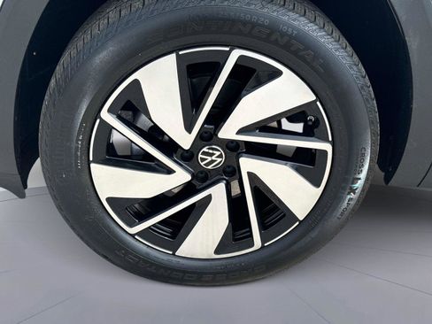 Used 2025 Volkswagen Atlas SE FWD image 11