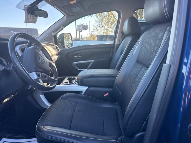 Used 2017 Nissan Titan PRO-4X AWD/4WD image 8