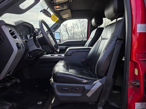 Used 2015 Ford F350 Lariat image 16