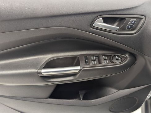 Used 2017 Ford C-MAX SE image 10