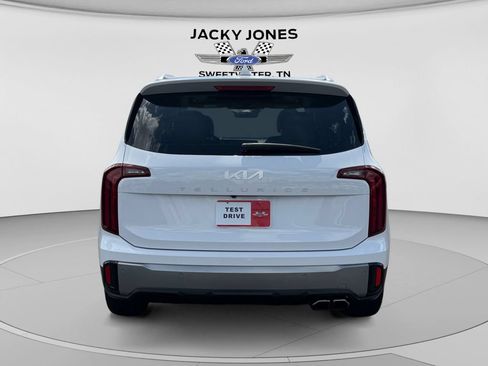 Used 2024 Kia Telluride S w/ S Sunroof Package FWD image 4
