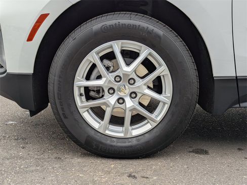 Used 2022 Chevrolet Equinox LT image 47