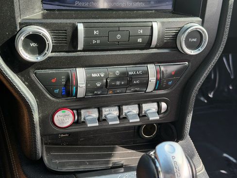 Used 2020 Ford Mustang Premium w/ Equipment Group 201A RWD image 20