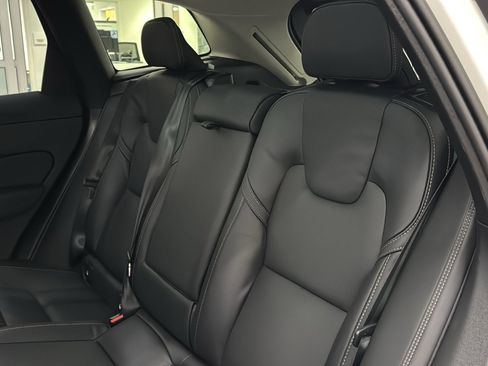 New 2026 Volvo XC60 T8 Ultra w/ Protection Package Premier AWD/4WD image 26