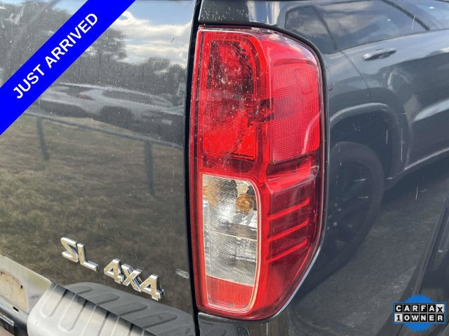 Used 2012 Nissan Frontier SL w/ Moonroof Pkg AWD/4WD image 8
