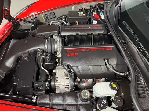 Used 2008 Chevrolet Corvette Coupe w/ Z51 Performance Package RWD image 5