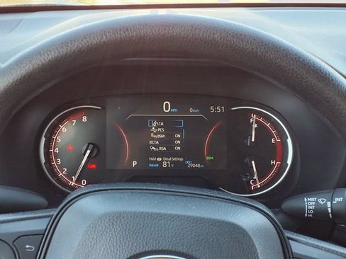 Used 2025 Toyota RAV4 XLE AWD/4WD image 17