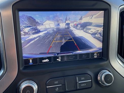 Used 2022 GMC Sierra 2500 SLT w/ SLT Convenience Package image 8