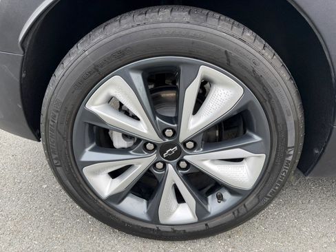 Used 2023 Chevrolet Bolt EUV LT w/ Convenience Package FWD image 48