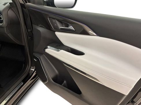 Certified 2025 Chevrolet Traverse High Country w/ LPO, Floor Liner Package AWD/4WD image 15