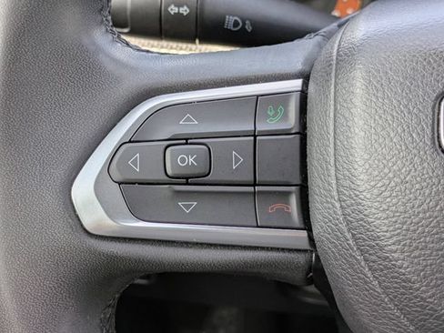 Certified 2022 Jeep Compass Latitude FWD image 16