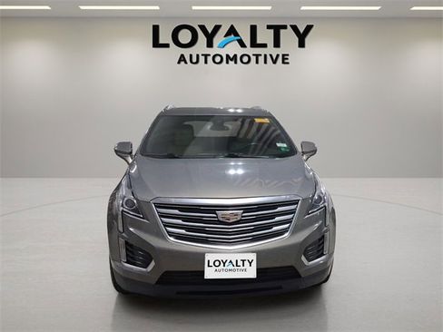 Used 2018 Cadillac XT5 Luxury w/ Driver Awareness Package image 8