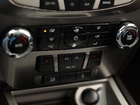 Used 2012 Ford Fusion SEL image 17