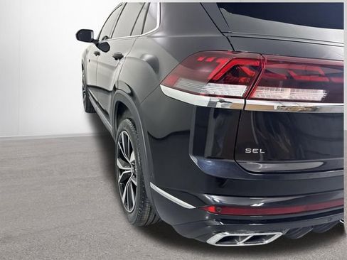 Used 2024 Volkswagen Atlas Cross Sport SEL Premium R-Line image 29