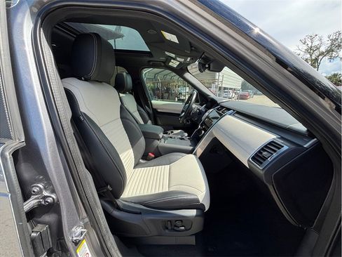 Used 2021 Land Rover Discovery S R-Dynamic AWD/4WD image 43