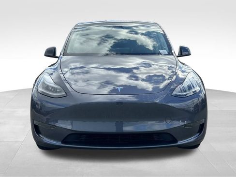 Used 2024 Tesla Model Y 2WD image 8