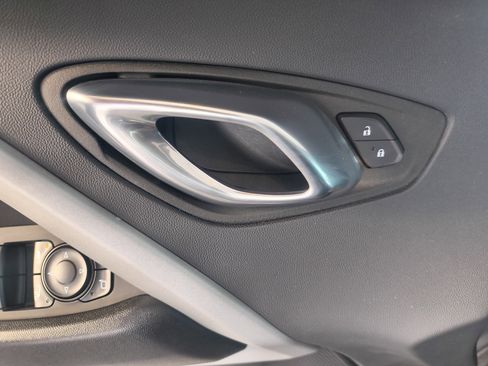 Used 2023 Chevrolet Camaro LT image 13