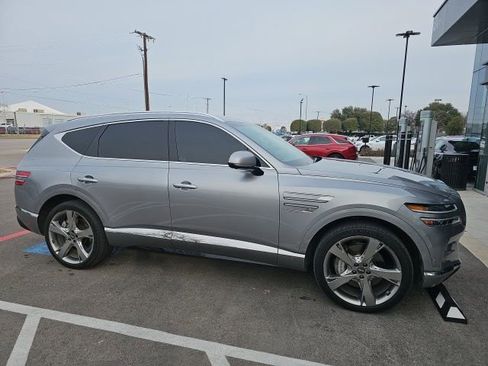 Used 2024 Genesis GV80 2.5T w/ Prestige Package image 2
