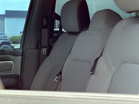 Used 2021 RAM 1500 Big Horn AWD/4WD image 14
