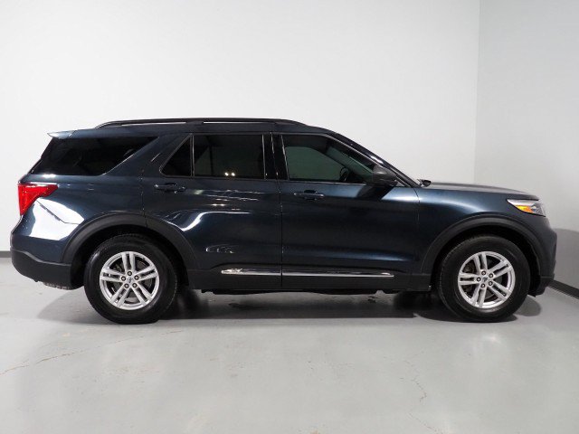 Used 2022 Ford Explorer XLT RWD image 4